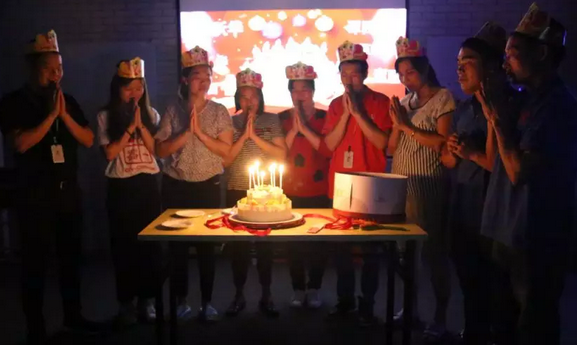 ��һ�옷(l��)��(hu��)�h������Ƭ